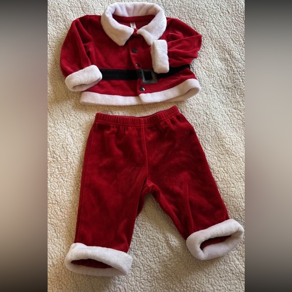Cherokee Other - 3-6 Month Cherokee Santa Outfit 🎅
